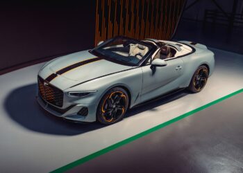 Bentley mostra o primeiro Batur descapotável com estilo único