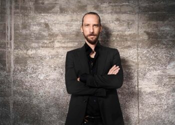 Xiaomi pesca designer na rival BMW