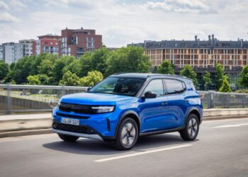 Opel Frontera com sete lugares: mais versátil e familiar