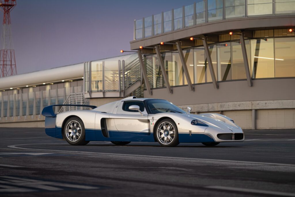 Maserati MC12 Stradale atinge €4,7 milhões em leilão