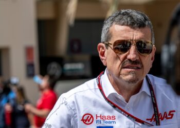 Ferrari’s Regret: Steiner Reveals Shock Over Hamilton’s Unrest and Sainz’s Stunning Podium Triumph