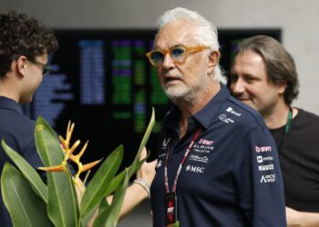 Briatore Drops Bombshell: Alpine’s 2026 Driver Line-Up Decision Deadline Set for November!