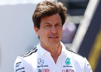 Toto Wolff’s Brutal ‘Underwhelming’ Verdict Shocks Kimi Antonelli as Pressure Mounts for F1 Rookie