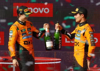 Lando Norris Defies F1 Norms: ‚I Won’t Be a Dickhead‘ in Championship Battle Against Piastri!