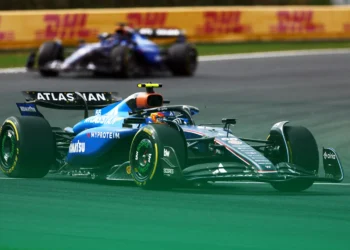Sainz’s Williams Nightmare: Why This F1 Star is Struggling Against Albon’s Dominance