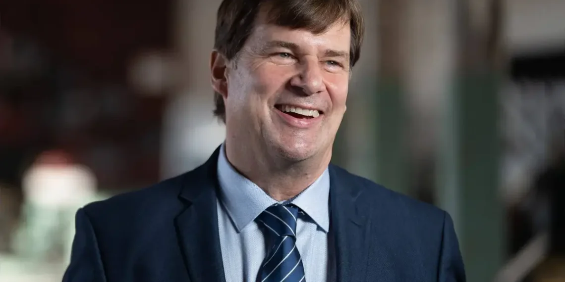 Ford CEO Jim Farley Thrives Under F1 Pressure, Promises Unstoppable Red Bull Racing Partnership