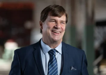 Ford CEO Jim Farley Thrives Under F1 Pressure, Promises Unstoppable Red Bull Racing Partnership