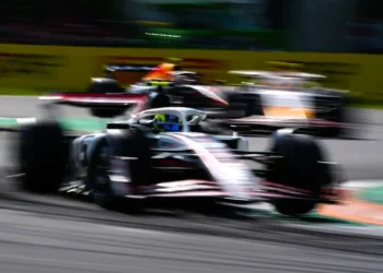 FIA SHOCKS F1 World: 2029 Engine Change CANCELED Amid Fierce Manufacturer Opposition!