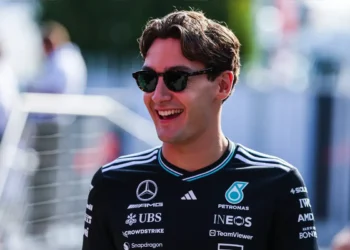 George Russell Mocks McLaren’s Controversial Team Orders Amidst Unbelievable F1 2025 Chaos