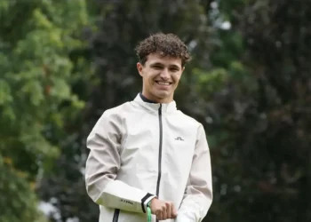 F1 Championship Showdown: Can Lando Norris Overcome Oscar Piastri’s 31-Point Lead?