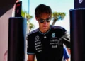George Russell Turns the Tables on Toto Wolff in High-Stakes Mercedes Contract Battle!