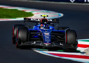 Carlos Sainz’s Bold Mission: Reviving Williams F1 as His Ultimate Life Project!
