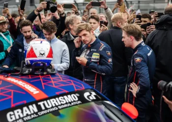 Max Verstappen’s Nurburgring Licence in Jeopardy: Shocking Technical Failures Spark Controversy!