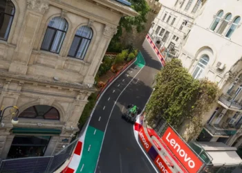 Bizarre Rubber Strip Incident Causes Shocking Red Flag Chaos at Azerbaijan GP Practice Session!