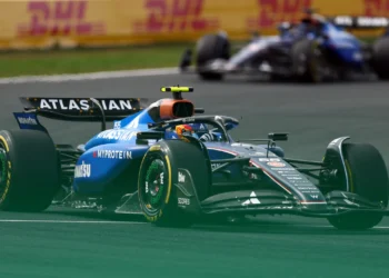 Frustration Strikes! Carlos Sainz’s Promising Weekend Ends in Heartbreaking Penalty at Dutch GP