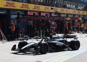 Chaos Unleashed: Antonelli’s Reckless Move Sparks Outrage as Leclerc Crashes in Dutch GP!