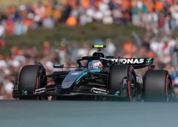 Wolff’s Unwavering Faith in Antonelli: Embracing Mistakes as Path to F1 Greatness!