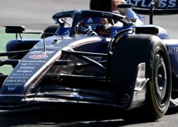 Sainz Shines in Monza: Williams Star Secures Thrilling 3rd Place in FP1 and FP2!