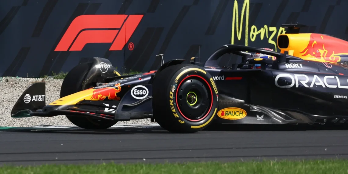 Unstoppable Max Verstappen Shatters Records at Monza: McLaren’s Bold Strategy and Hamilton’s Revival!