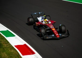 Lewis Hamilton’s Ferrari Dream Ignites at Italian GP Despite Grid Penalty Challenges!
