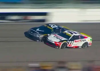 Denny Hamlin’s Controversial Crash with Bubba Wallace Sparks Outrage Among NASCAR Fans!