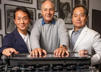 Honda Honors Gerhard Berger with Legendary V12 Engine: A Heartfelt Tribute to F1 Glory!