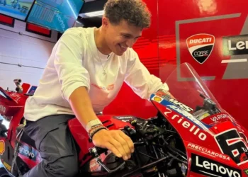 VIDEO – Lando Norris Takes MotoGP by Storm: Epic Weekend with Ducati and VR46 Awaits!