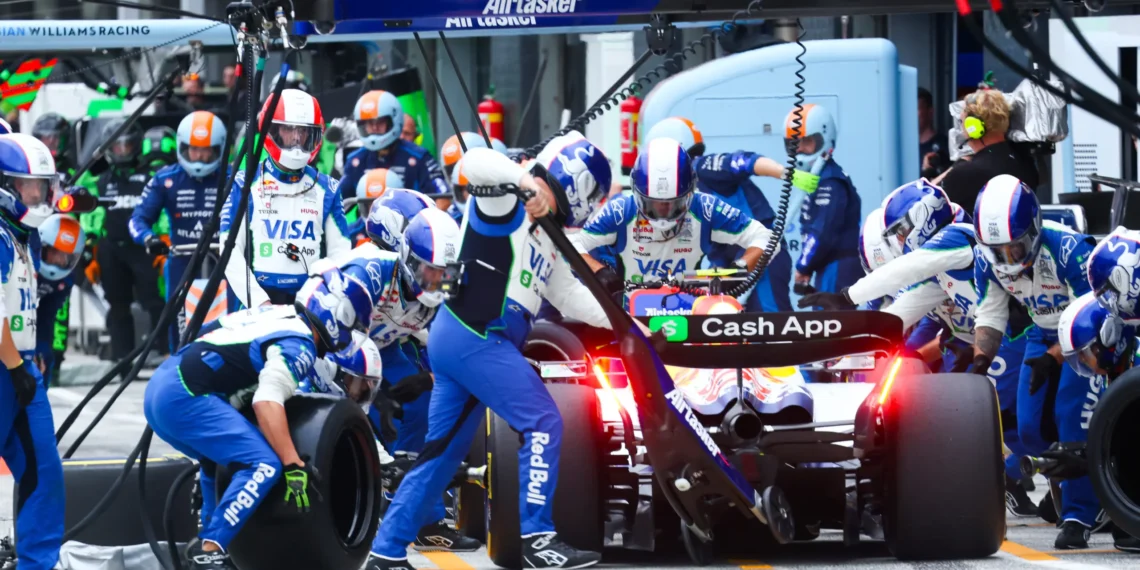 Liam Lawson vs. Carlos Sainz: Explosive Battle Erupts After Dutch GP Clash!