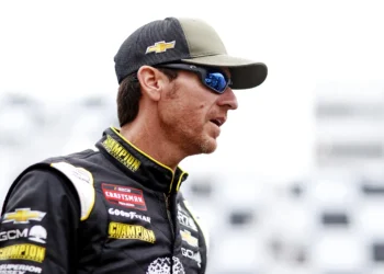Grant Enfinger’s Shocking Crew Chief Shake-Up: Will New Leadership Ignite Playoff Glory?