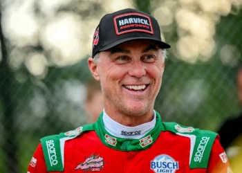 Kevin Harvick’s Shocking Bet: Chase Briscoe’s Explosive Chance to Dominate NASCAR Playoffs R-12!
