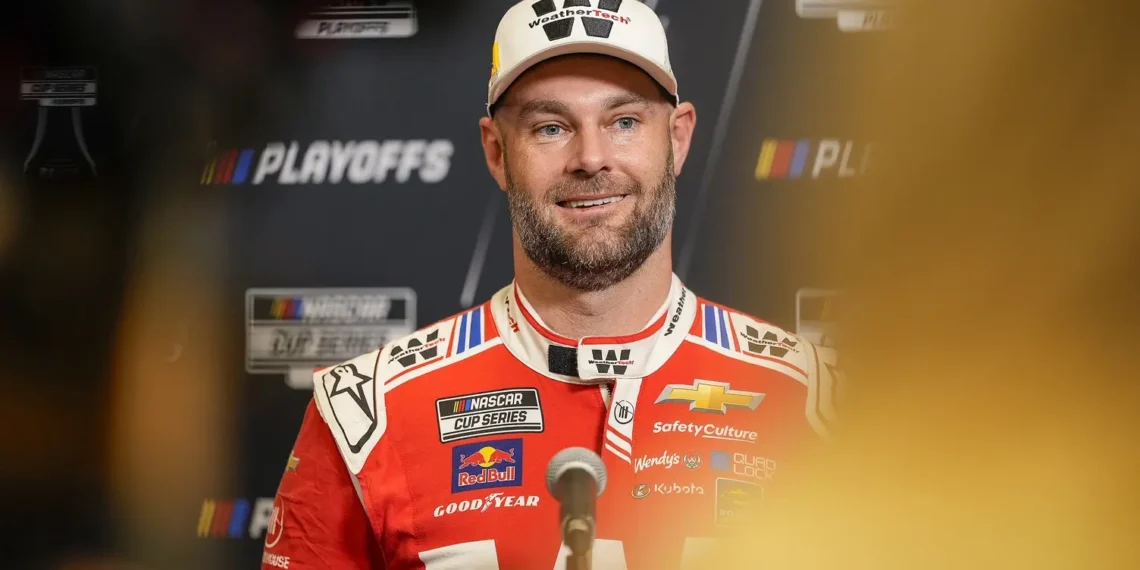 Shane van Gisbergen’s Heartbreaking Darlington Collapse: Playoff Dreams Crumble Amidst Crushing Pressure