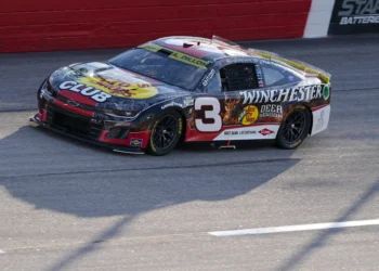 Austin Dillon Lashes Out at RCR’s Struggling Cars: Playoff Hopes Hang by a Thread!