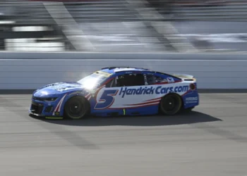 Kyle Larson Aims for Historic Bristol Hat-Trick: Will He Dominate Again?