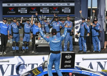 Denny Hamlin Sparks Retirement Rumors with Emotional Victory at Gateway Playoffs – Is This His Last Win?