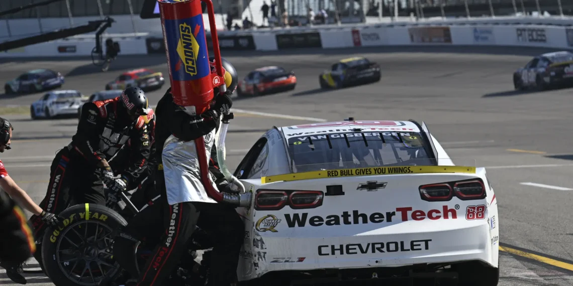 NASCAR SCANDAL: Fans Outraged Over Chastain and van Gisbergen’s Controversial Tactics at Gateway!