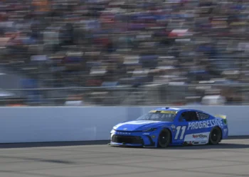 Denny Hamlin’s Epic Victory Propels Him Toward NASCAR Greatness, Just One Win from History!