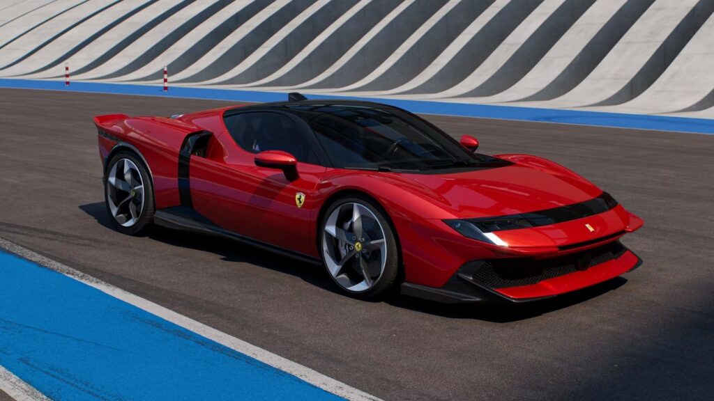 Novo Ferrari 849 Testarossa híbrido plug-in evoca o espírito dos anos 80