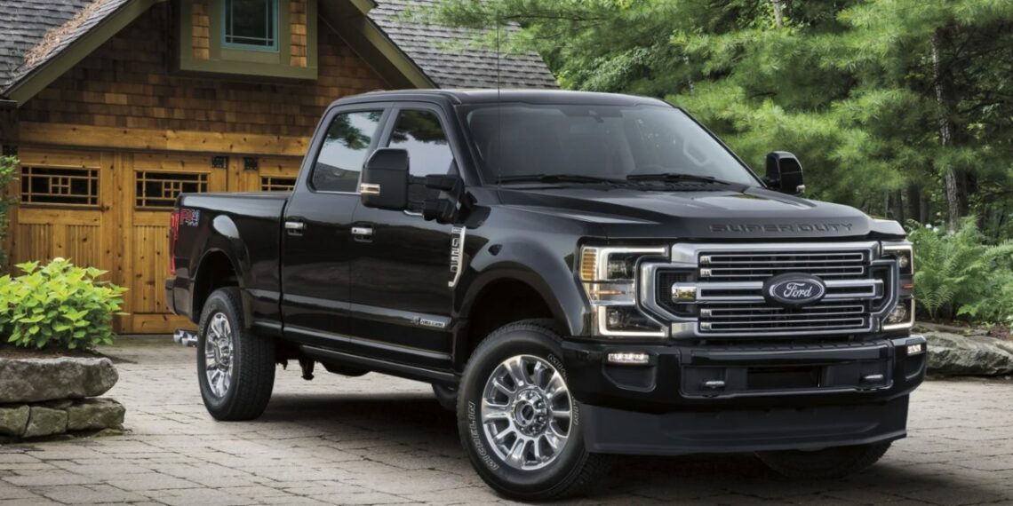 Ford chama às oficinas mais de 115 mil veículos nos EUA