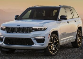 Stellantis vai recolher cerca de 92 mil veículos nos EUA devido à perda de potência