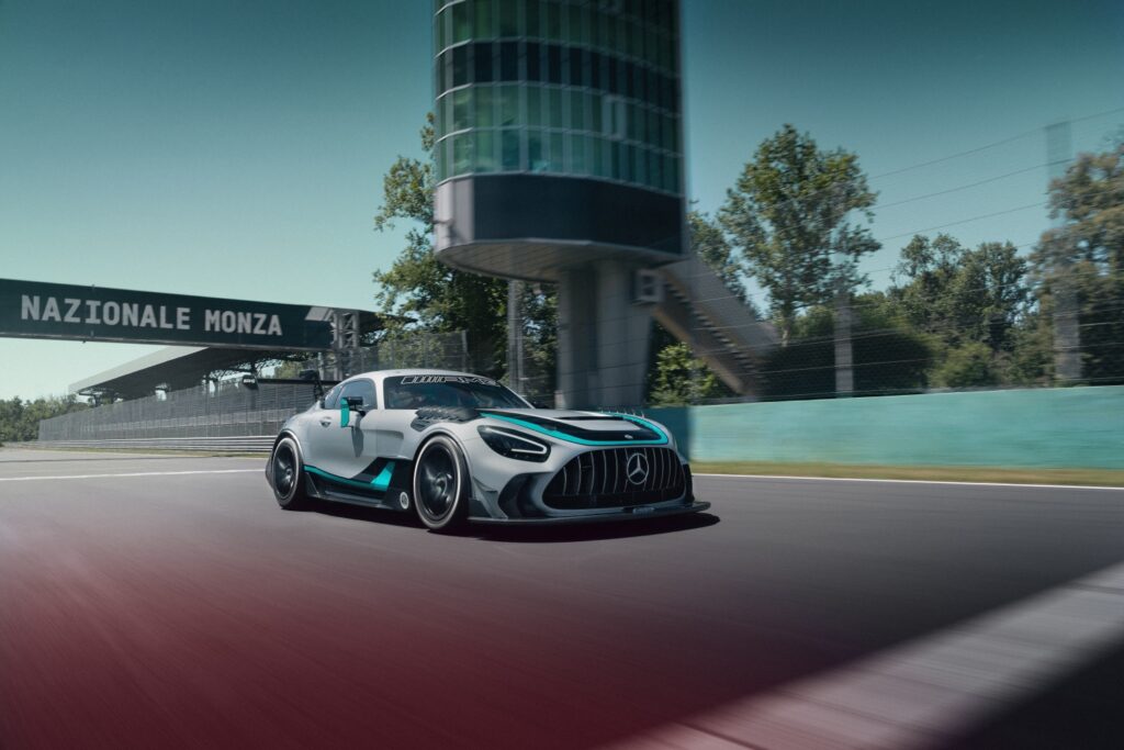 Novo Mercedes-AMG custa mais de €679 mil e só pode ser conduzido em pista