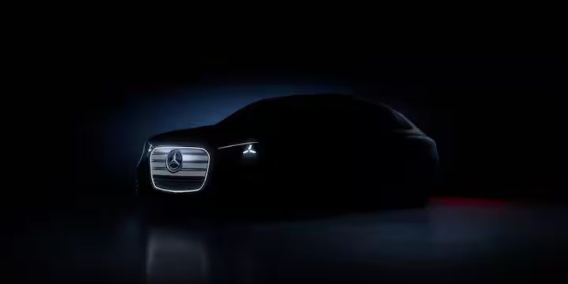 Mercedes revela “teaser” do Classe C elétrico