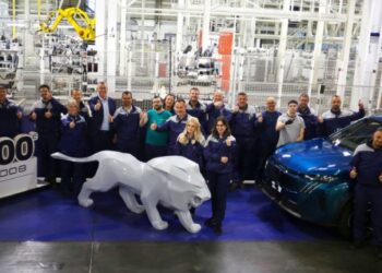 Sabe quantos 3008 já produziu a Peugeot?
