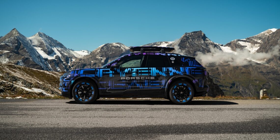 Porsche testa Cayenne elétrico na mítica estrada de Grossglockner