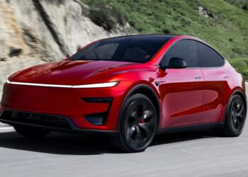 Renovado Tesla Model Y Performance está pronto para chegar à Europa
