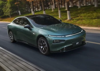 Nova geração do XPeng P7 já tem data para a apresentação na Europa