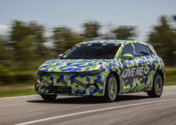 Leapmotor mostra novas imganes do Lafa 5 antes da estreia