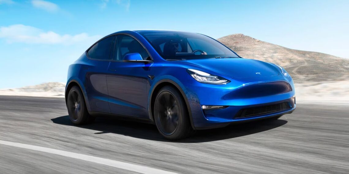 EUA investigam falha dos puxadores das portas de 174 mil unidades do Model Y