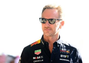 Aston Martin’s F1 Chief Shuts Down Explosive Christian Horner Rumors: What’s Really Happening?