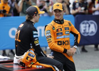 McLaren Sticks to Bold Strategy: Norris and Piastri Race Freely for Title Glory!
