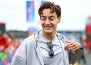 George Russell Draws Inspiration from Djokovic and Alonso: Aiming to Race into His 40s!